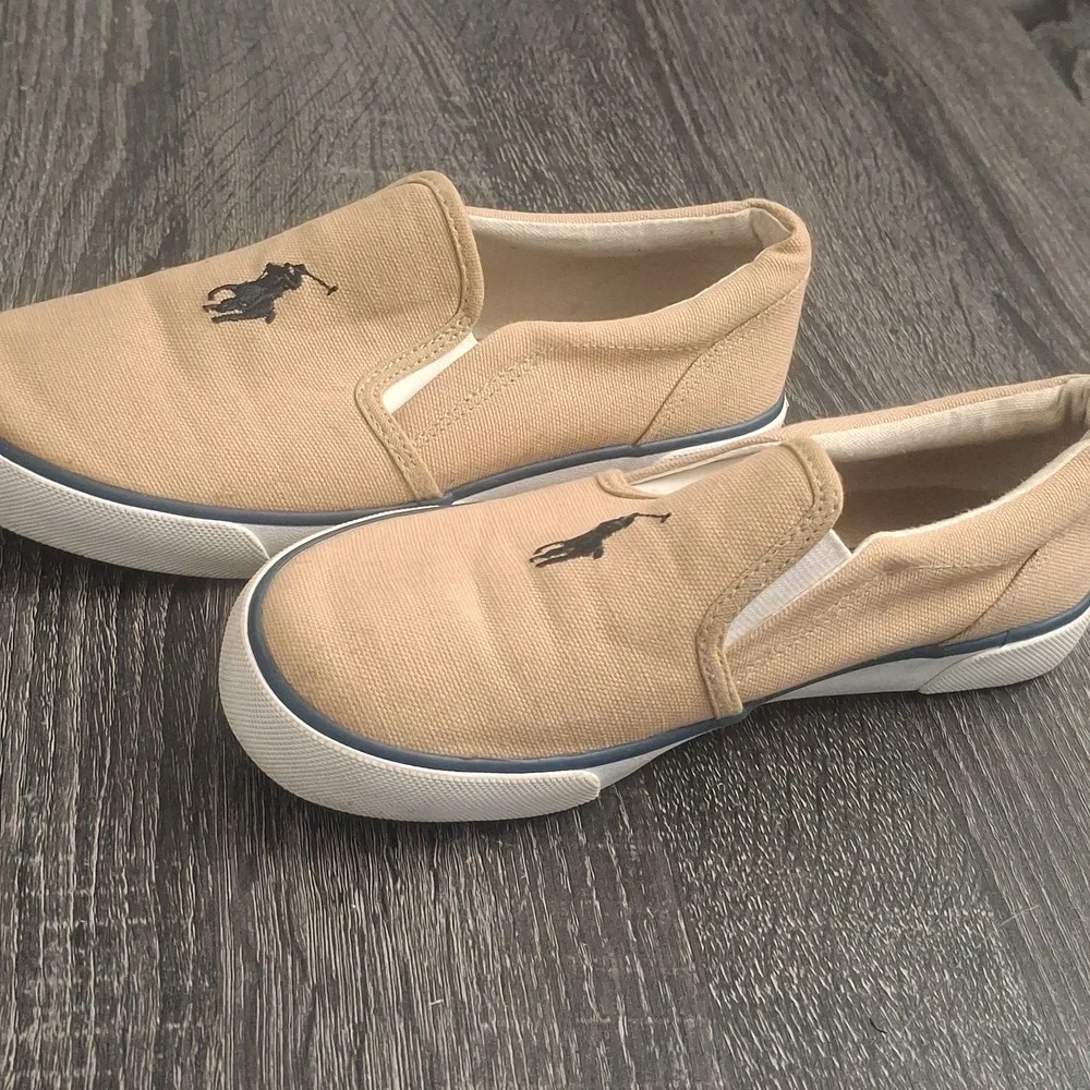 Youth /Ralph Lauren Beige Slip-On Shoes- Child Size 2